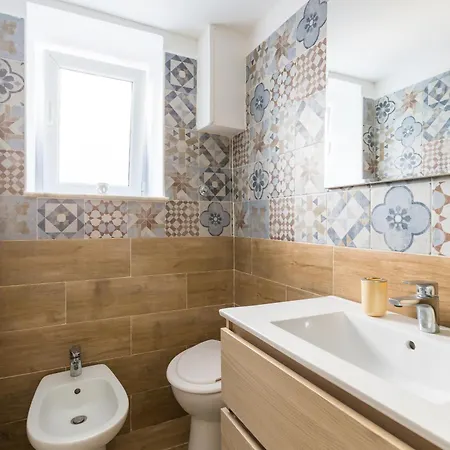 Toledo House * Neapol