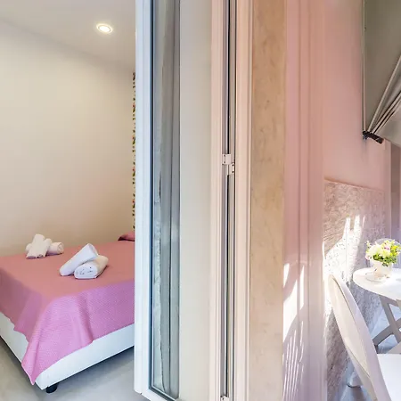 Toledo House * Неаполь