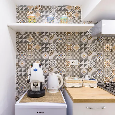 Toledo House Неаполь