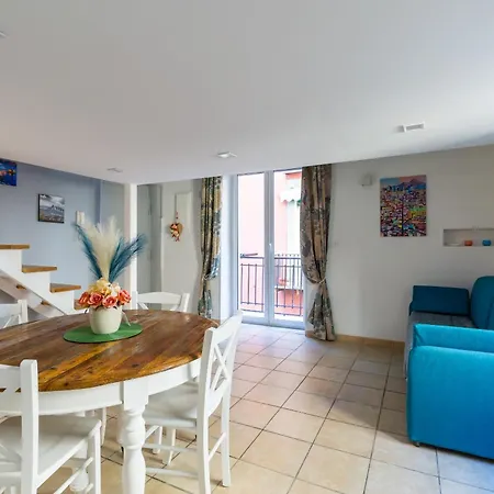 Toledo House Апартаменты *